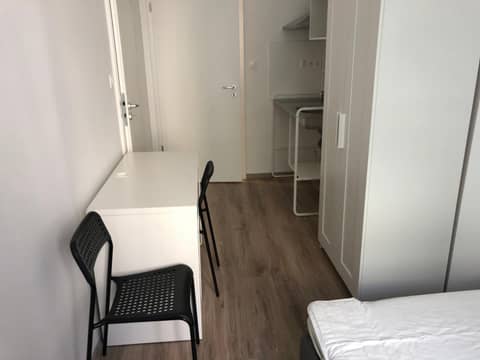 Omega Apartments Budapest — hotel room