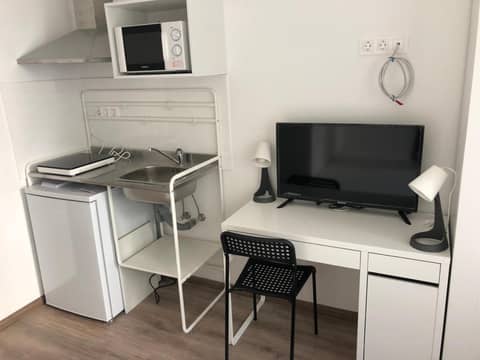 Omega Apartments Budapest — kitchen