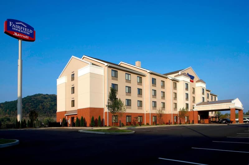 Fairfield Inn & Suites Pittsburgh Neville Island — building