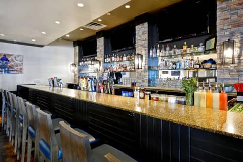 Holiday Inn Detroit Metro Airport by IHG — photo 9