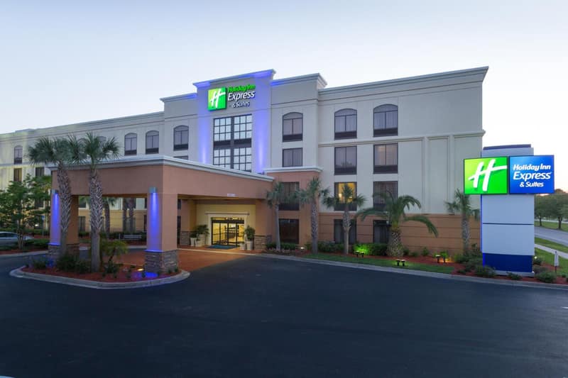 Holiday Inn Express & Suites Jacksonville Airport by IHG — building