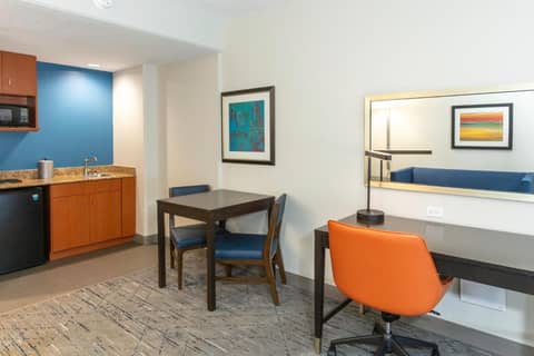 Holiday Inn Express & Suites Jacksonville Airport by IHG — photo 5