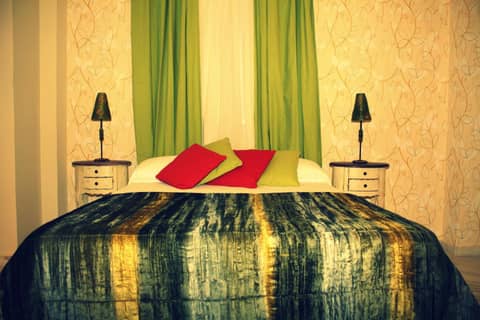 Singular Pilatos — hotel room
