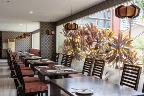 Boss Suites Nana Hotel — photo 6