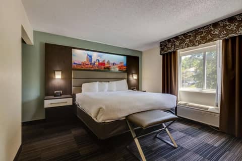 Club Hotel Nashville Inn & Suites — photo 4