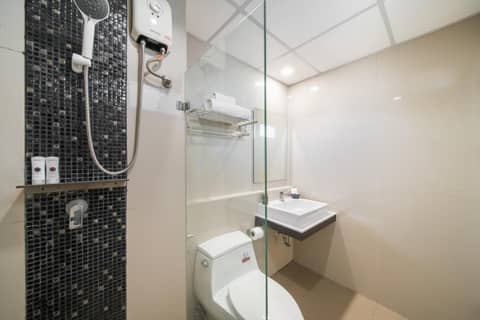 De Botan Srinakarin Hotel & Residence — photo 3