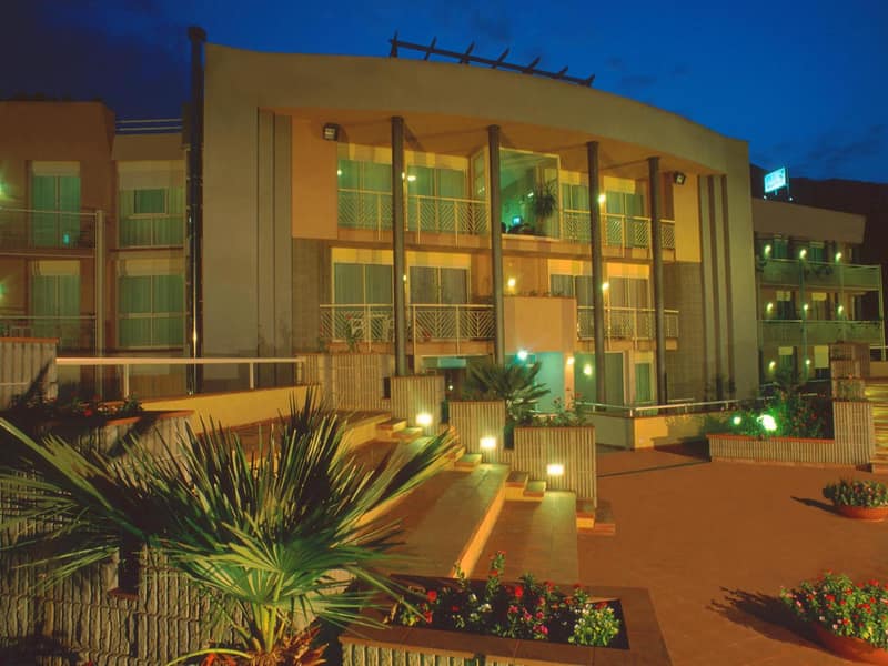 Hotel Bel 3 — building