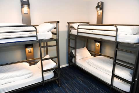Kabannas London St Pancras — hotel room