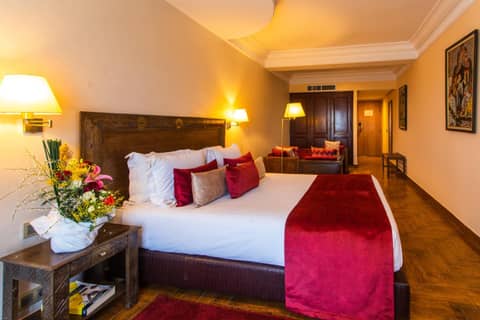 Le Zenith Hotel & Spa — hotel room