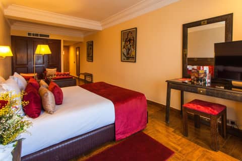 Le Zenith Hotel & Spa — hotel room
