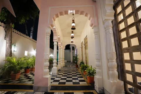 Dev Mahal - A Boutique Heritage Hotel — photo 8