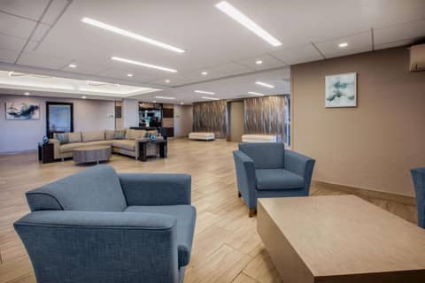 Wingate by Wyndham Detroit Metro Airport — photo 2