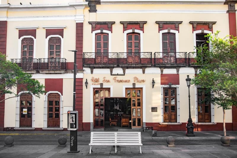 Hotel San Francisco Plaza — building