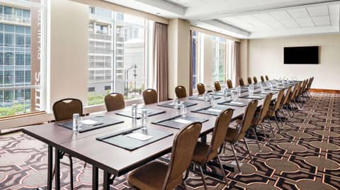 Home2 Suites By Hilton Chicago McCormick Place — meeting & event spaces