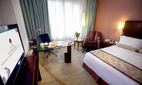 Grand Mercure Beijing Central — hotel room