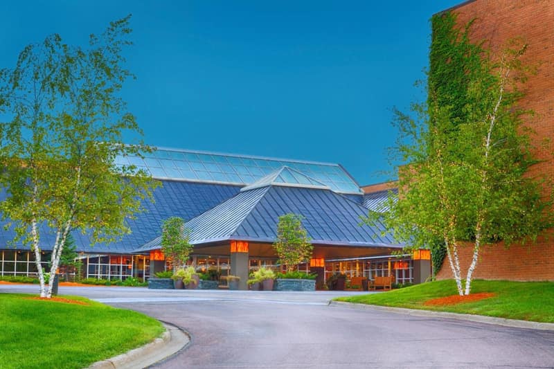 Crowne Plaza Minneapolis West by IHG — building