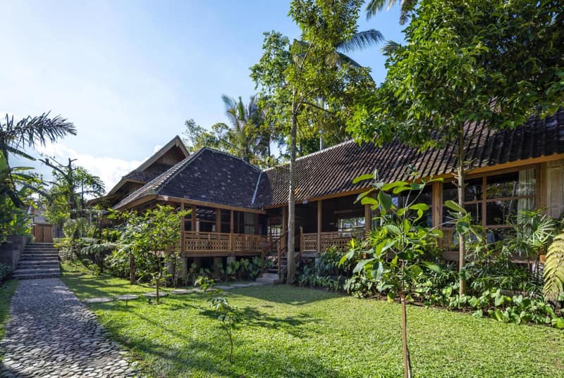 RUMAH KAYU RESORT — building