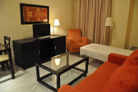 Apartamentos Luxsevilla Palacio — photo 3