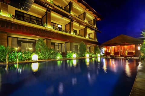 Ari Putri Hotel — recepcion & lobby