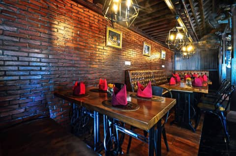 Ari Putri Hotel — dining
