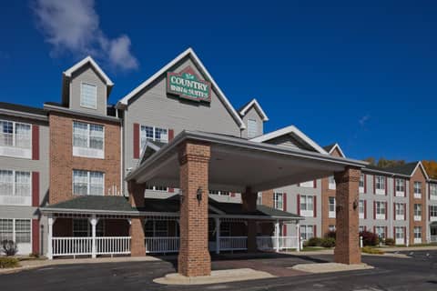 Country Inn & Suites by Radisson, Milwaukee Airport, WI — photo 3