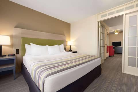 Country Inn & Suites by Radisson, Milwaukee Airport, WI — photo 6