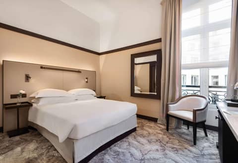 Hyatt Paris Madeleine — hotel room