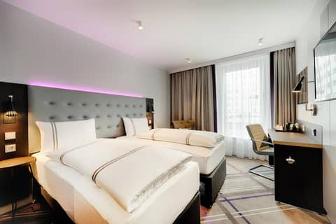 Premier Inn Hamburg City Klostertor — photo 2