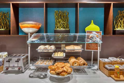 SpringHill Suites by Marriott Salt Lake City Downtown — dining