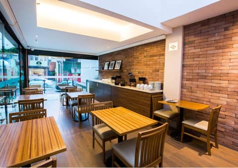 Estanplaza Ibirapuera — dining