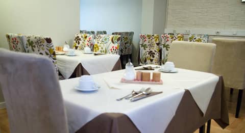 Garni Hotel Rödelheimer Hof — dining