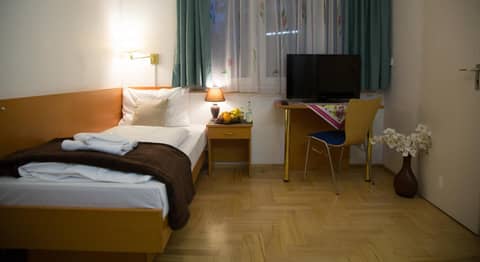 Garni Hotel Rödelheimer Hof — hotel room