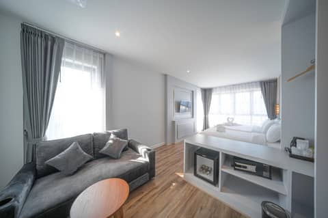 The Wing Boutique Hotel — hotel room