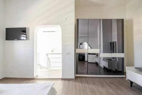 Sorta Hotel — hotel room