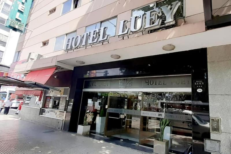 Hotel Luey — building