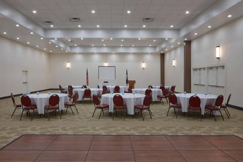 Four Points by Sheraton Virginia Beach Oceanfront — photo 9