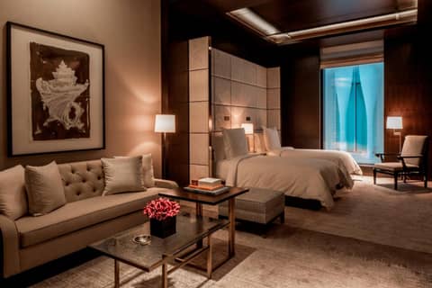 Four Seasons Hotel London at Tower Bridge — hotel room