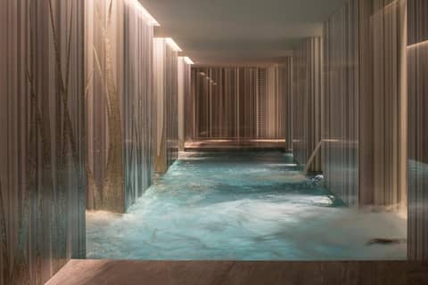 Four Seasons Hotel London at Tower Bridge — indoor pool