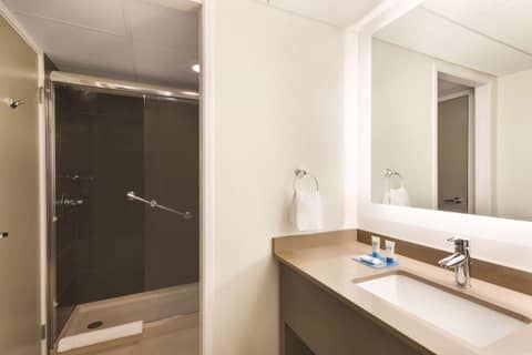 TownePlace Suites by Marriott Charlotte LoSo Airport — photo 3