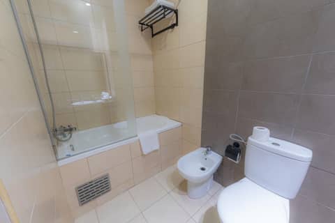 Olympic Inn Casablanca — bathroom