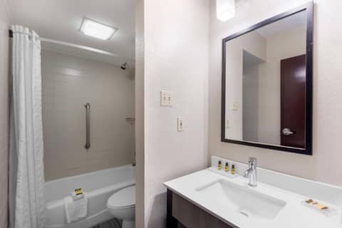 Best Western Plus Austin Central — photo 2