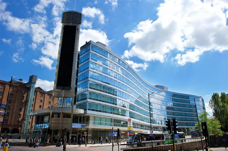 Staycity Aparthotels Manchester Piccadilly — building