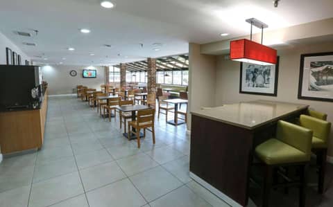 Country Inn & Suites by Radisson, Charlotte I-85 Airport, NC — photo 6