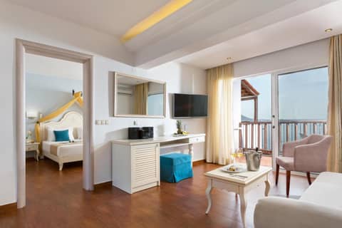 Alexander Beach Hotel & Village Resort — photo 2