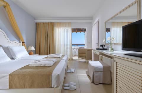 Alexander Beach Hotel & Village Resort — photo 6