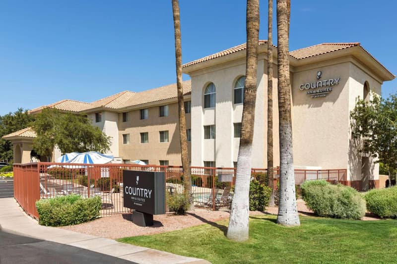 Country Inn & Suites by Radisson, Phoenix Airport, AZ — building