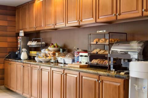 Country Inn & Suites by Radisson, Phoenix Airport, AZ — photo 5