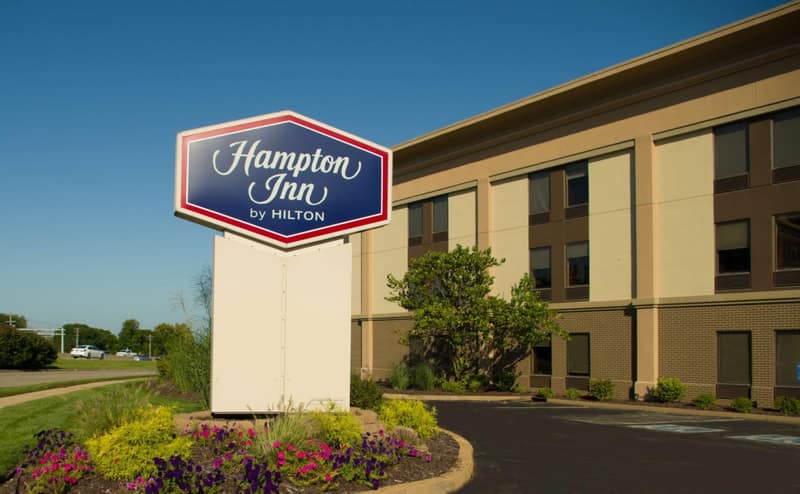 Hampton Inn St. Louis-Chesterfield — building