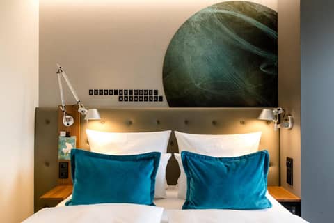 Motel One Frankfurt-Airport — photo 3