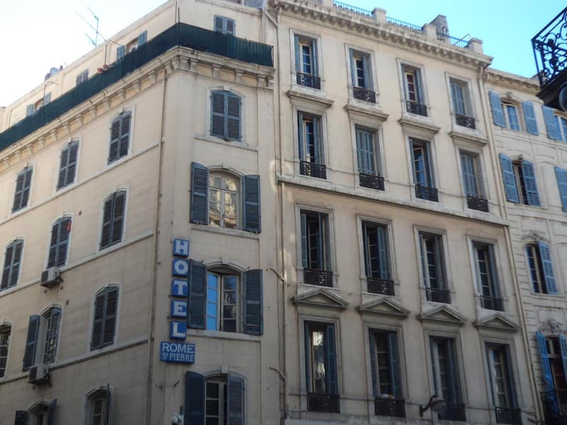 ibis Styles Marseille Vieux Port — building
